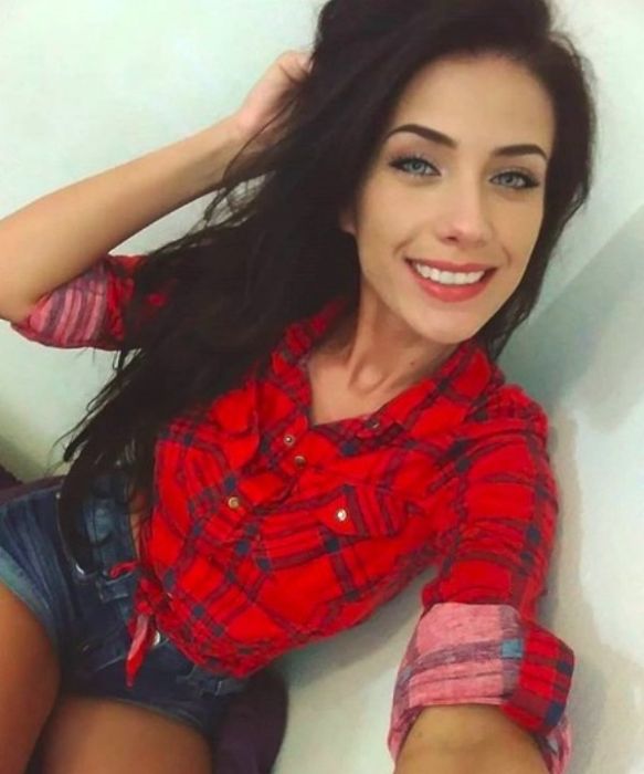 Sexy Girs In Shirts (39 pics)