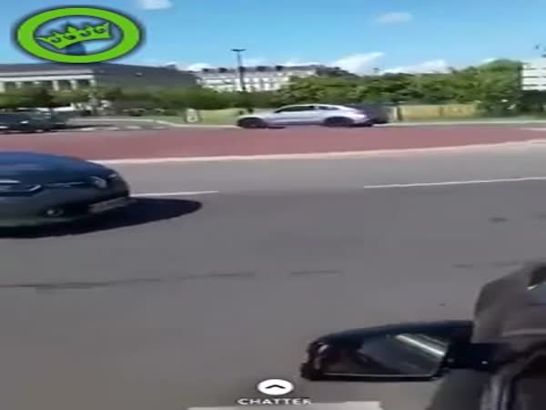 Mercedes GLE63 AMG Crash RollOver Roundabout