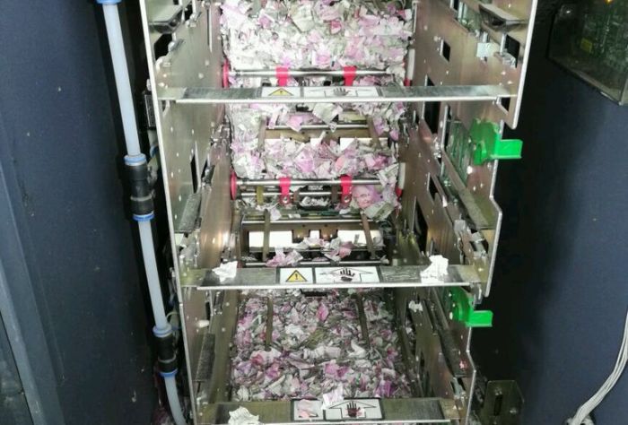 Rats Blamed For Chewing Up $18,000 Inside An ATM In India (2 pics)