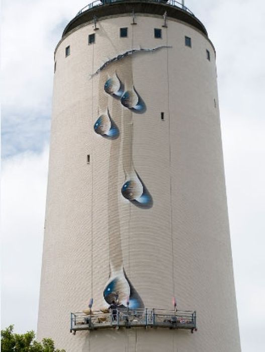 Impressive Street Art (18 pics)