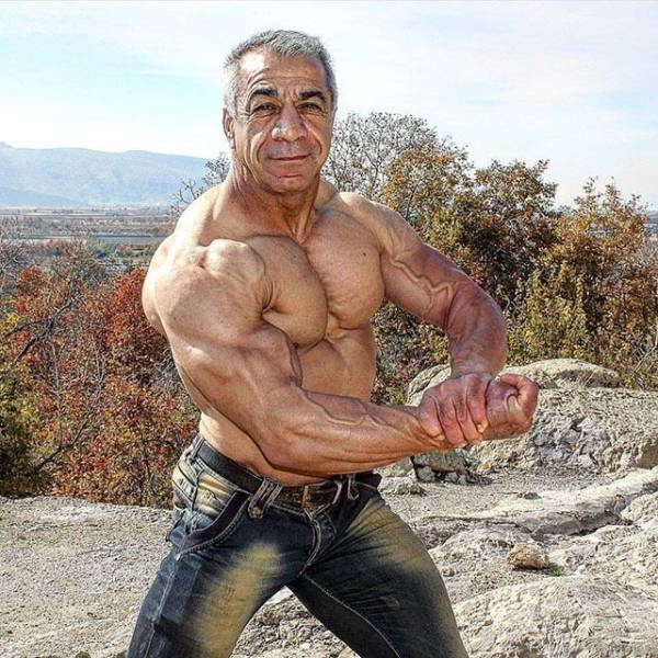 Strong Old Men (15 pics)