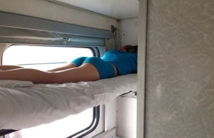 Why It Makes Sense To Travel With A Train Across Russia (17 pics)