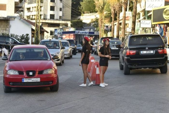 Lebanese Police Girls (10 pics)