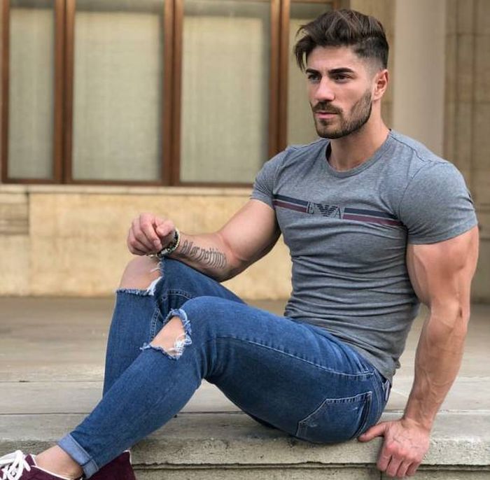 Hot Men (43 pics)
