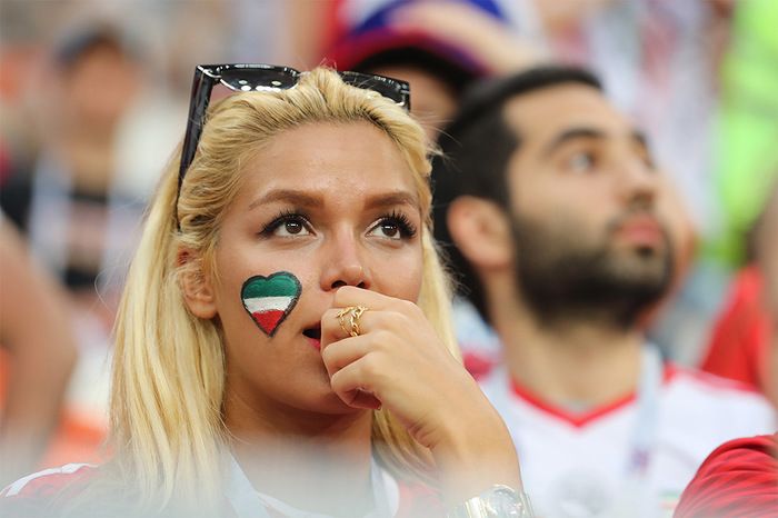 Iranian Fans (12 pics)