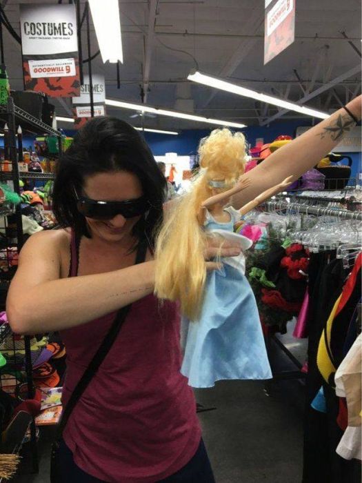 Fun Stuff From Thrift Shops (33 pics)
