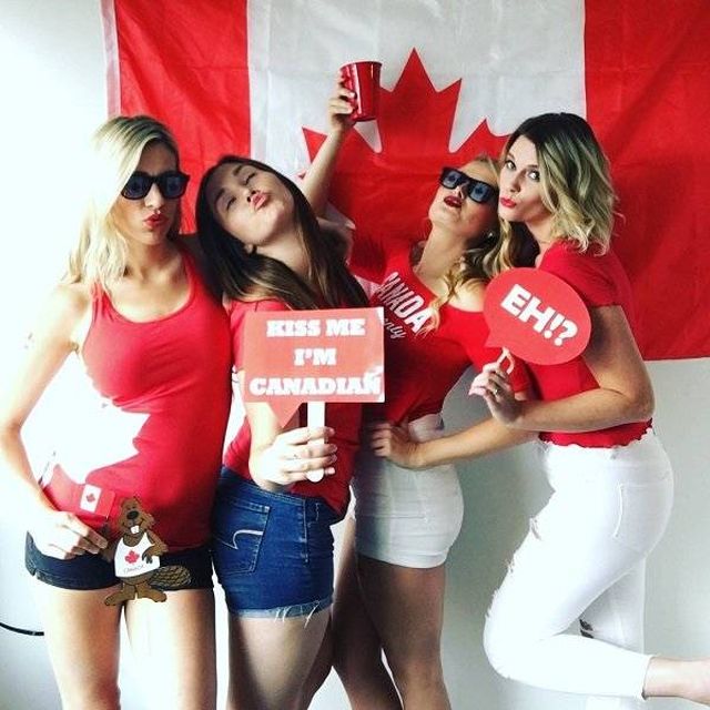 Welcome To Canada (42 pics)