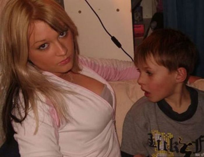 Men Caught on Camera Staring At Girls (25 pics)