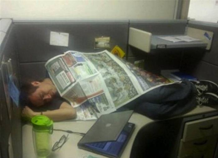 Fun At Work (54 pics)
