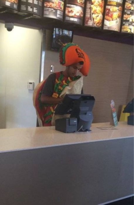 Fun At Work (54 pics)