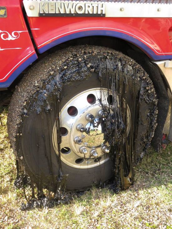 Recent Roadworks In Australia Spelt Disaster For A Number Of Vehicles (9 pics)