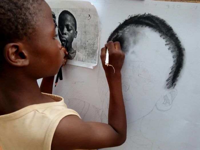 11-Year-Old Kid From Nigeria Creates Hyperrealistic Drawings (17 pics)