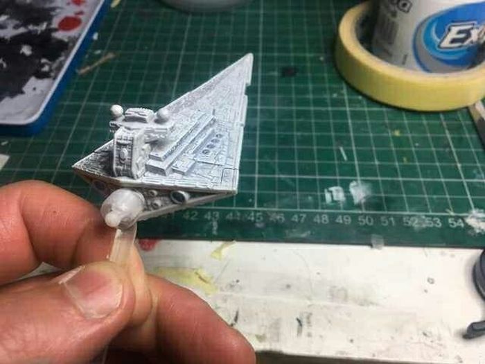 A Small Model Of The Star Destroyer With A Little Cotton Wool (3 pics)