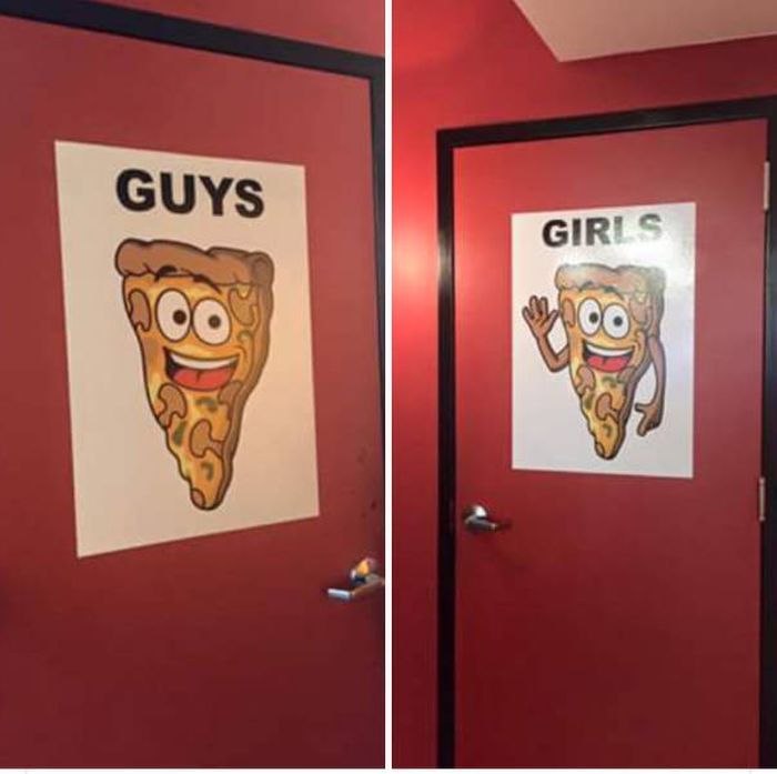 Funny Bathroom Signs (28 pics)