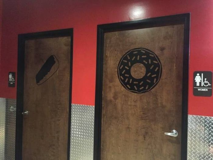 Funny Bathroom Signs (28 pics)