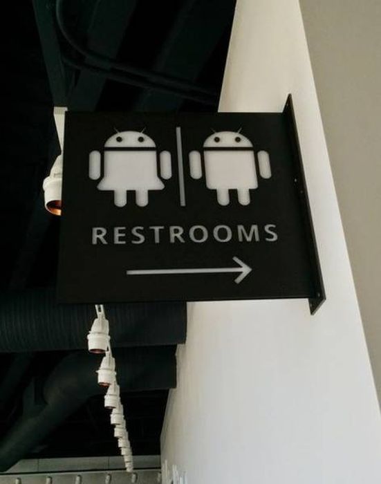 Funny Bathroom Signs (28 pics)