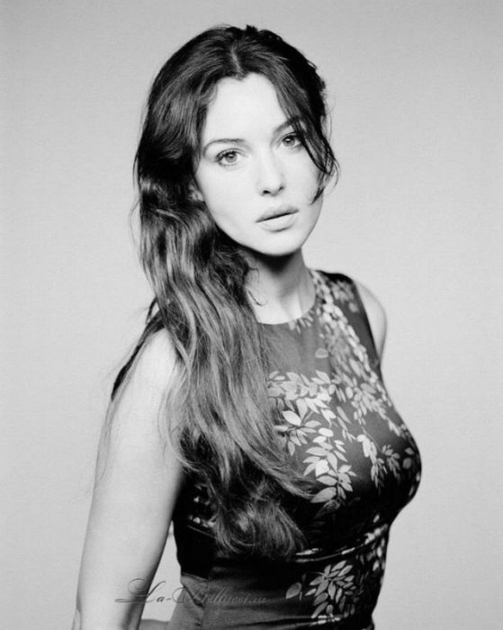 How Monica Bellucci Changed In 41 Years (35 pics)