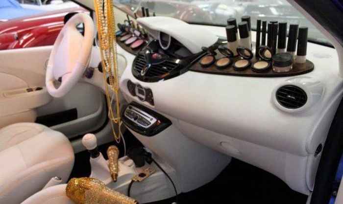 When  Girls Drive (30 pics)