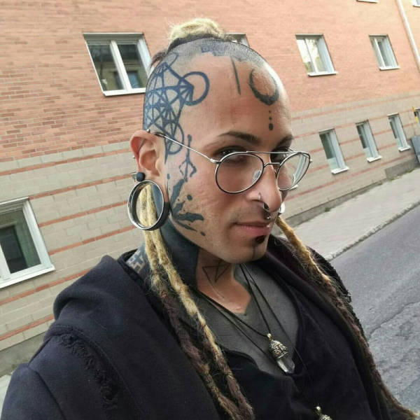 People Who Love Modifications (46 pics)