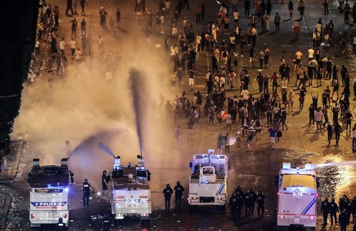 French Fans Start Riots After France Wins World Cup (25 pics)