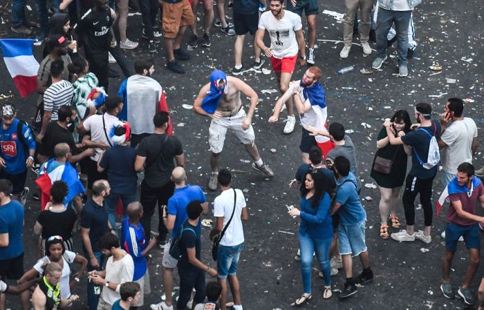 French Fans Start Riots After France Wins World Cup (25 pics)