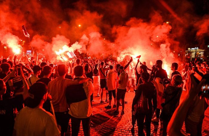 French Fans Start Riots After France Wins World Cup (25 pics)