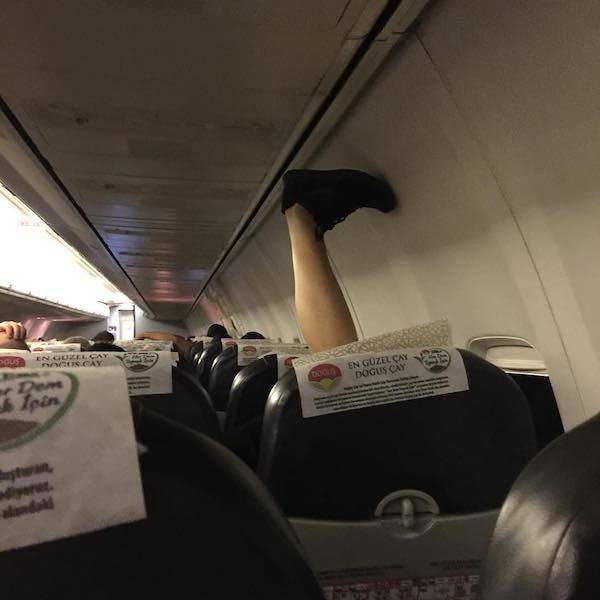 Mass Transit Is Where People Just Don’t Care (22 pics)