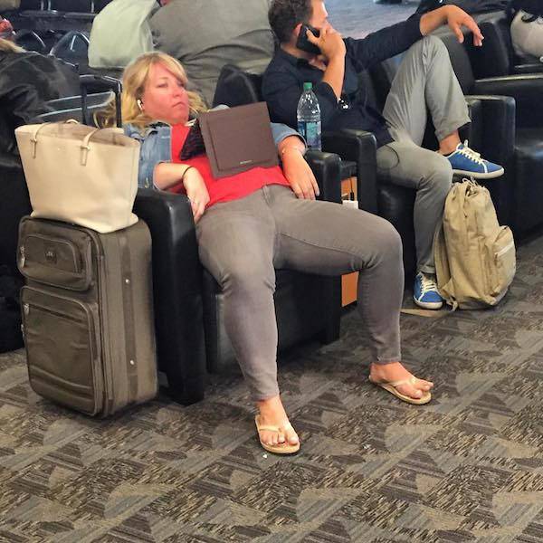 Mass Transit Is Where People Just Don’t Care (22 pics)