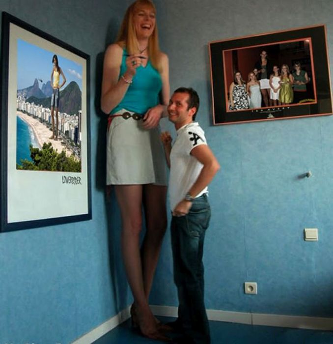 Very Tall Women 23 Pics 