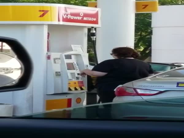 Watch This Lady Attempt To Fix Her Out Of Service Gas Pump
