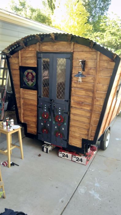Handmade Gypsy Wagon (48 pics)