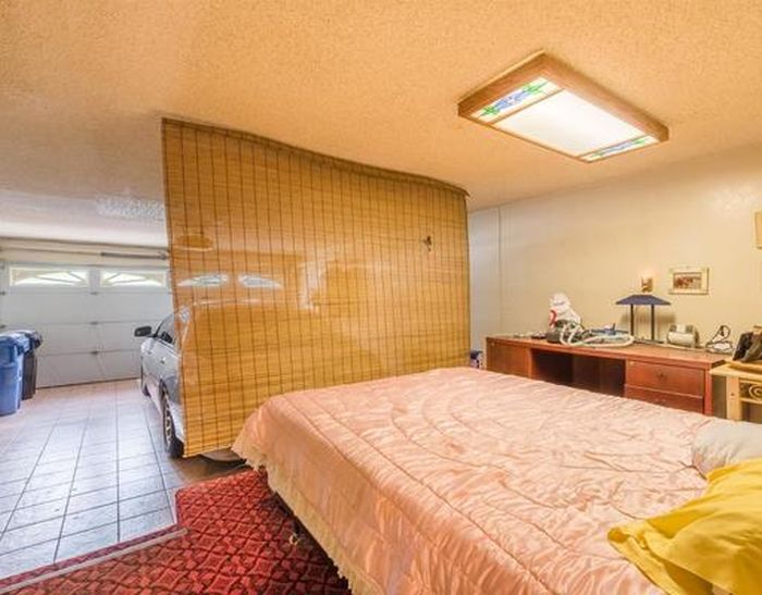 This AirBnb Comes With Parking (4 pics)