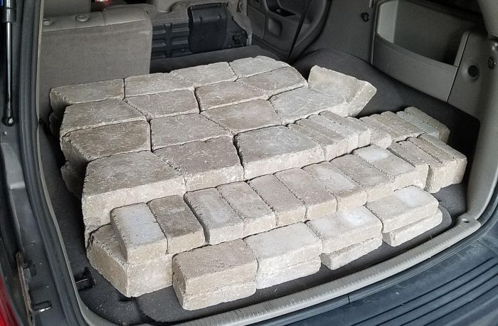 DIY Backyard Firepit (31 pics)