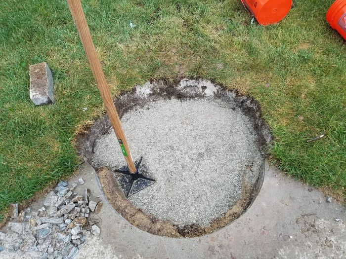 DIY Backyard Firepit (31 pics)
