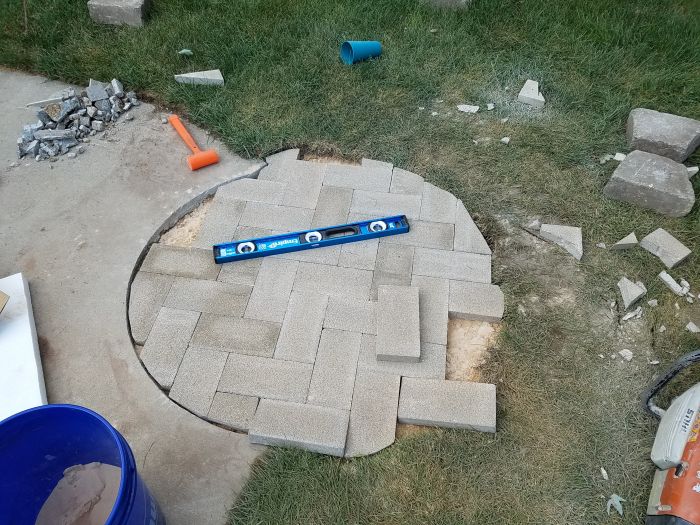 DIY Backyard Firepit (31 pics)