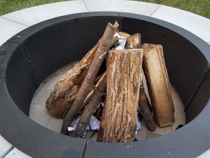 DIY Backyard Firepit (31 pics)