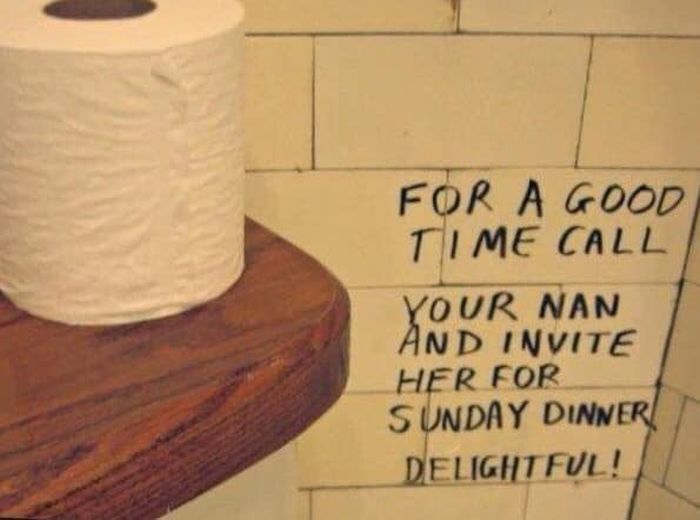 Funny Public Bathroom Graffiti (18 pics)