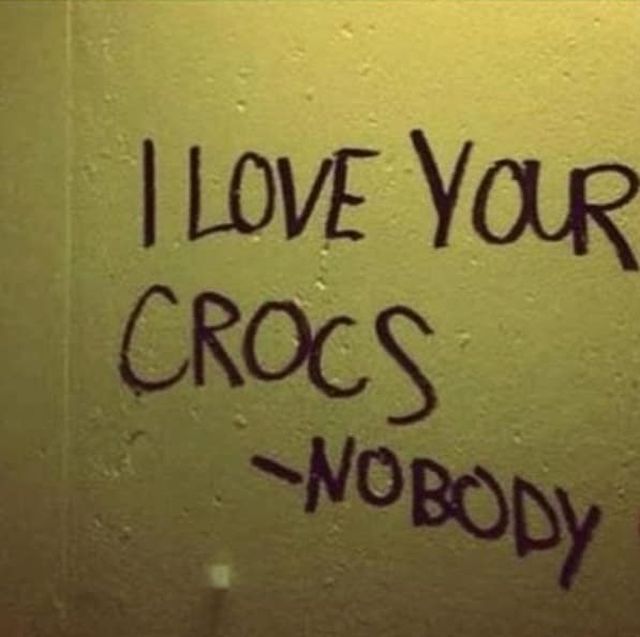 Funny Public Bathroom Graffiti (18 pics)