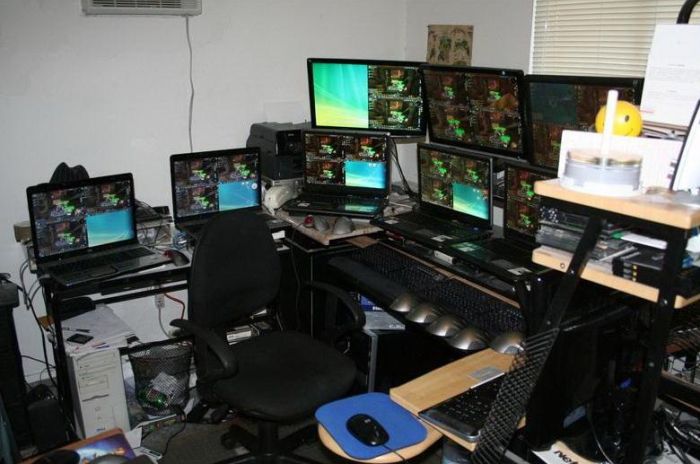 WOW Player ran 36 Accounts On 11 PC Simultaneously To Raid The Alliance Capital Cities (2 pics)