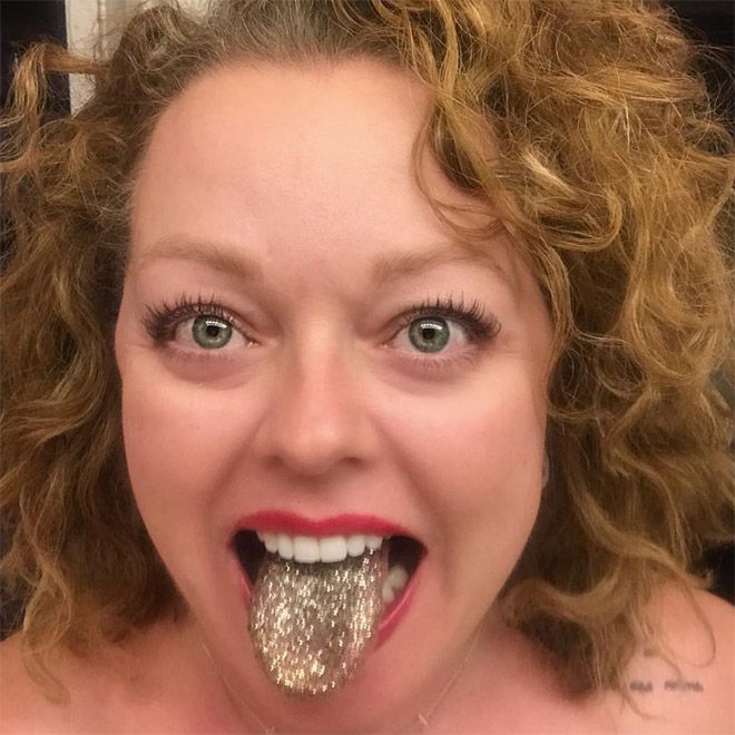 Licking Glitter Is A New Trend (19 pics)