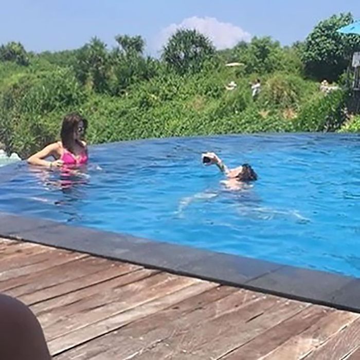 It's So Hard To Have A Girlfriend (30 pics)