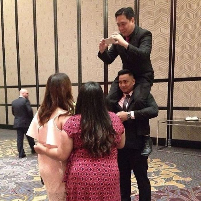 It's So Hard To Have A Girlfriend (30 pics)