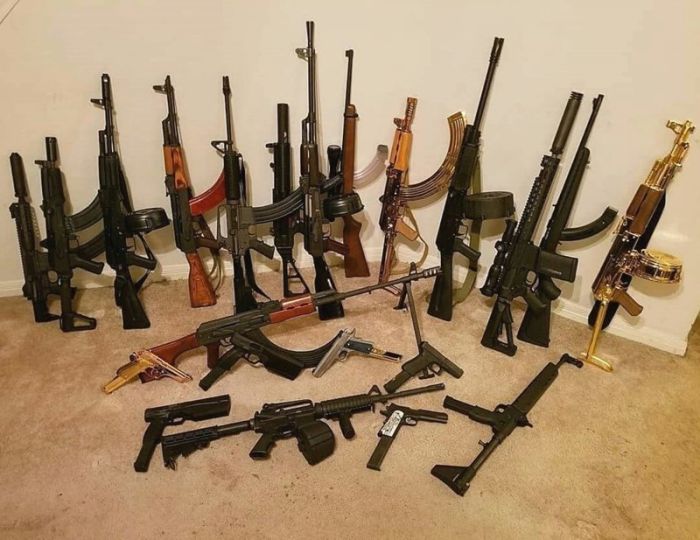 Weapons Collections (24 pics)