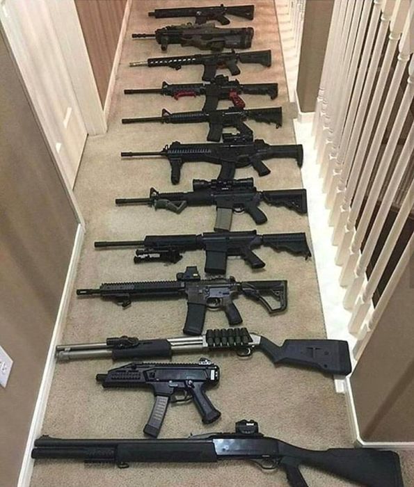 Weapons Collections (24 pics)