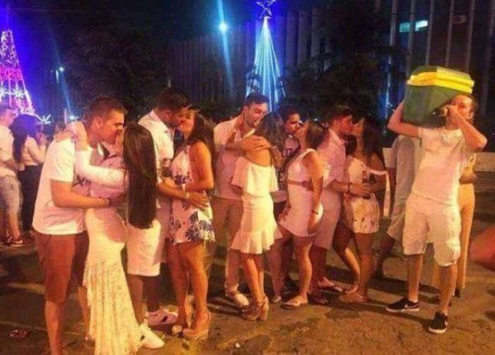 Welcome To The World Of Lonely People (35 pics)