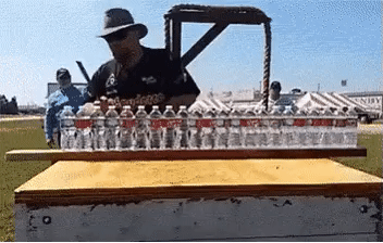 Acid Gifdump, August 07, 2018 (25 gifs)