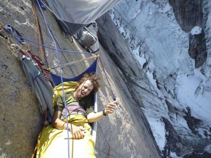 How Climbers Sleep (44 pics)