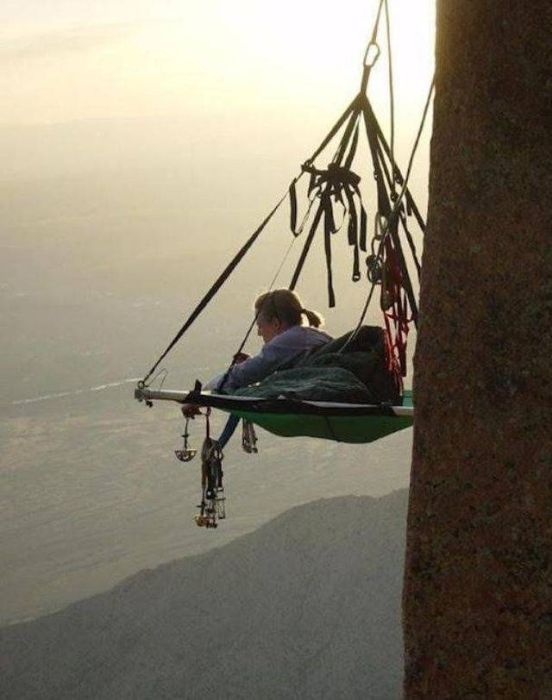 How Climbers Sleep (44 pics)