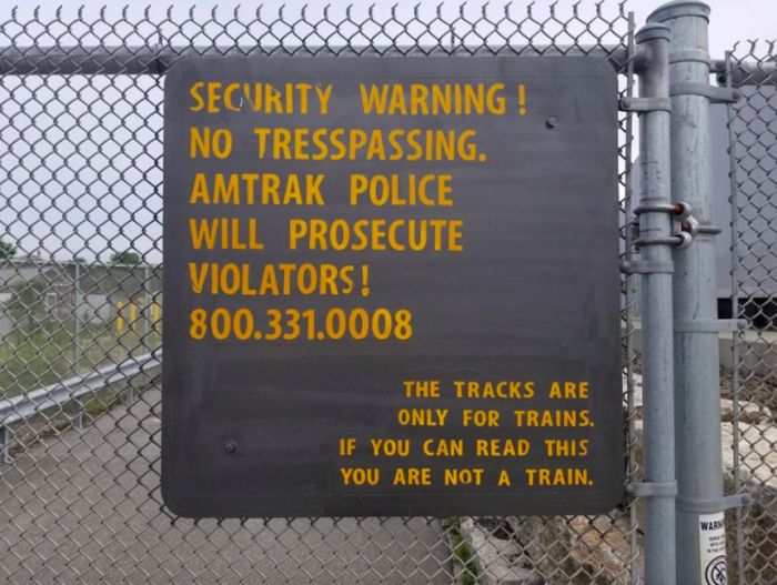 Funny Signs (18 pics)