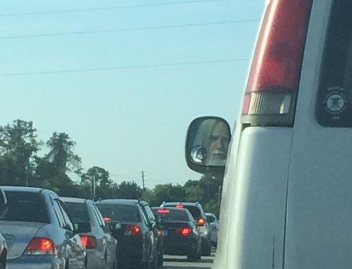 You Don't See It On The Road Very Often (30 pics)